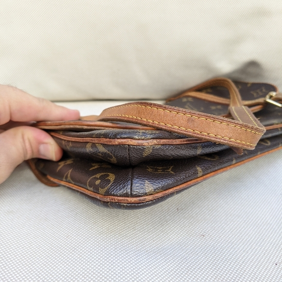 Louis Vuitton Shoulder Bag Murrell - Picture 13 of 16